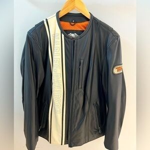 Woman’s Harley Davidson premium leather moto jacket. LIKE NEW. Size W1